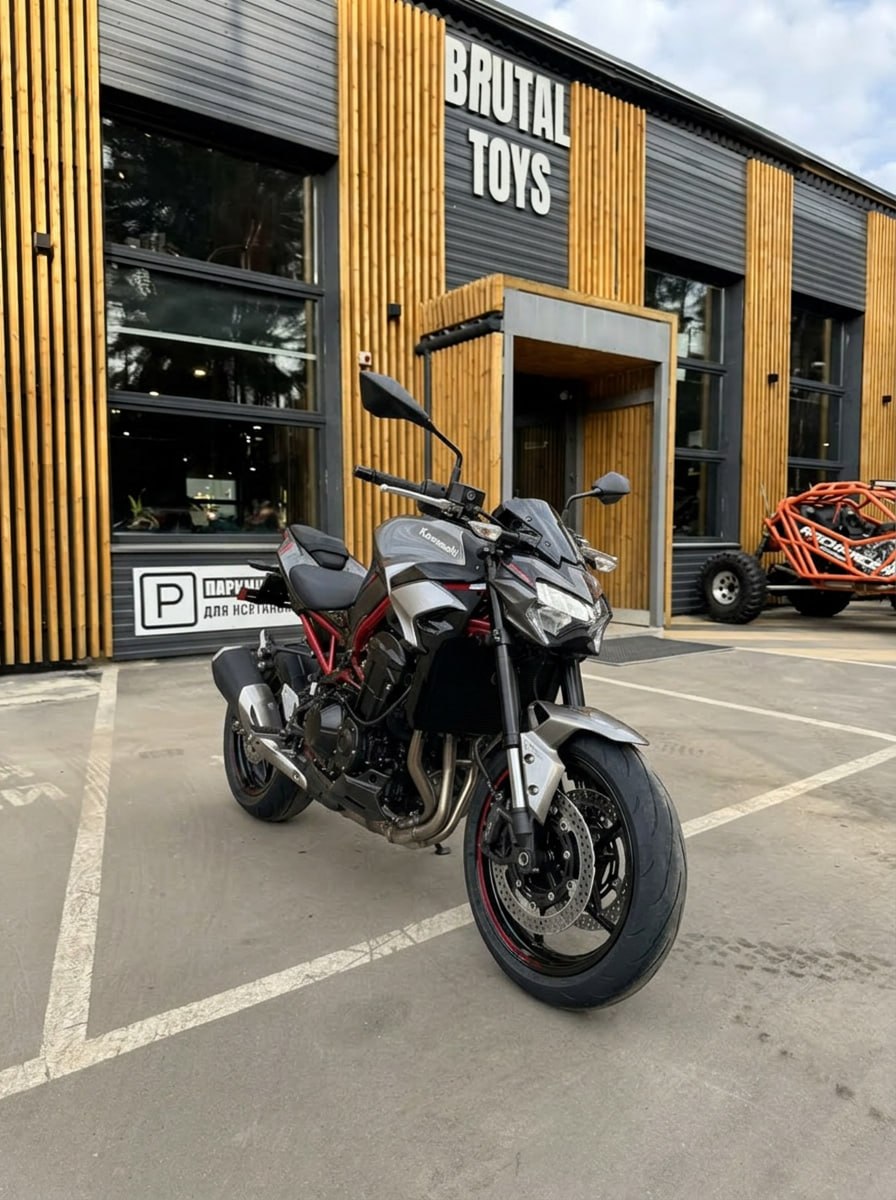  Каwasаki Z900 2025