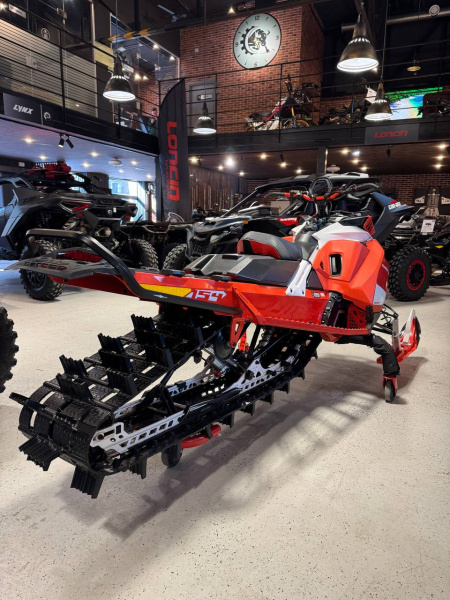 SKI-DOO Summit X Expert 154 850 E-Tec 2020