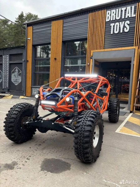 Constrictor MS RockRacer 4,3L 300HP Orange