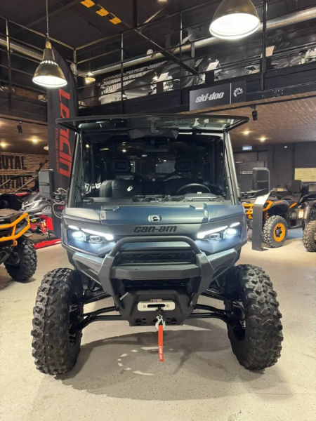 CAN-AM Defender Limited HD11 2026 с эпсм