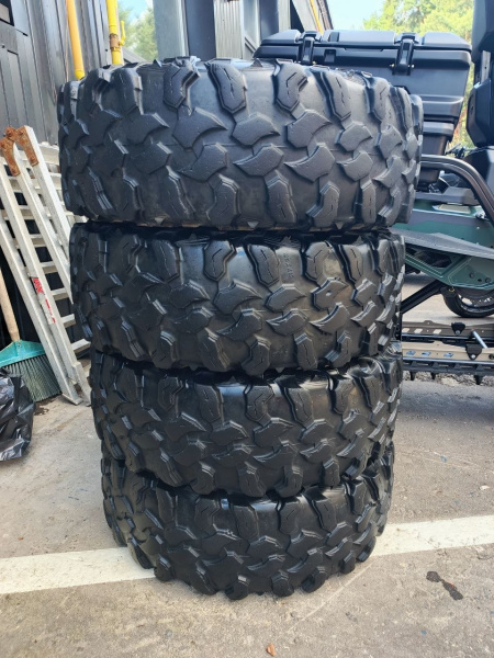 Шины Maxxis Carnivore RT 255/90 R14 Б/У