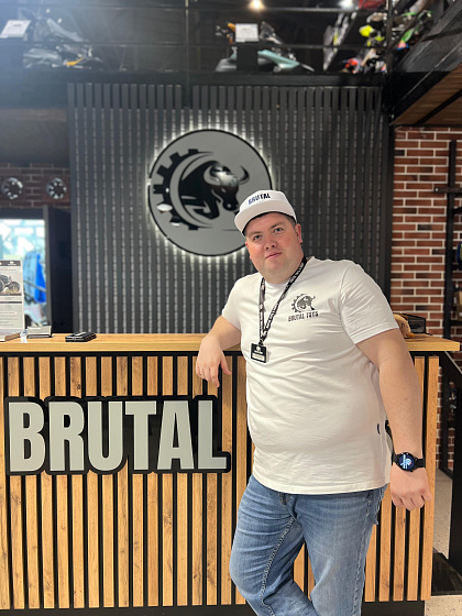 Александр Иванов