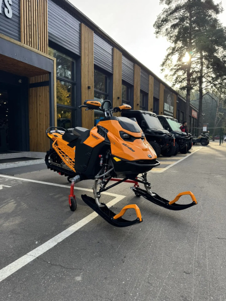 SKI-DOO Summit Expert 850 E-TEC 154 2027