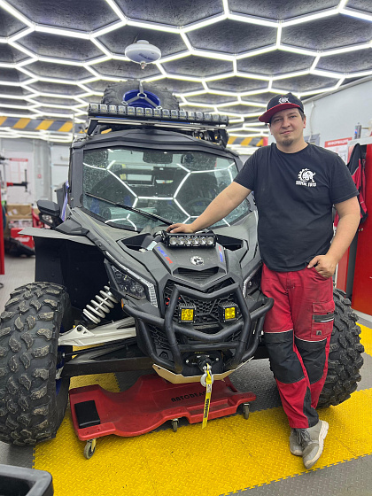 Дмитрий Бочаров