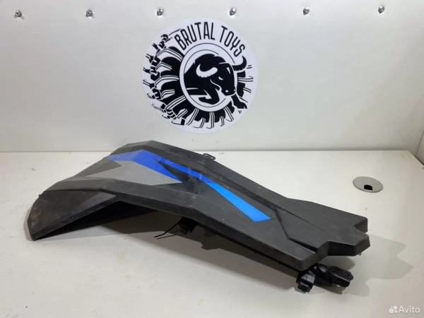 Дверь правая Polaris RZR Дверь правая Polaris RZR