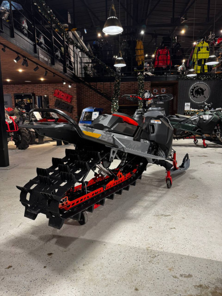 SKI-DOO Summit X with Expert Package 154 850 E-TEC 2026