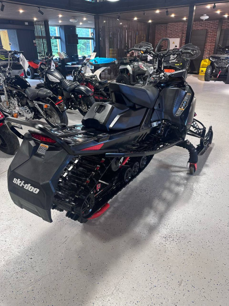 SKI-DOO MXZ X-RS 850 E-TEC 2022 SKI-DOO MXZ X-RS 850 E-TEC 2022