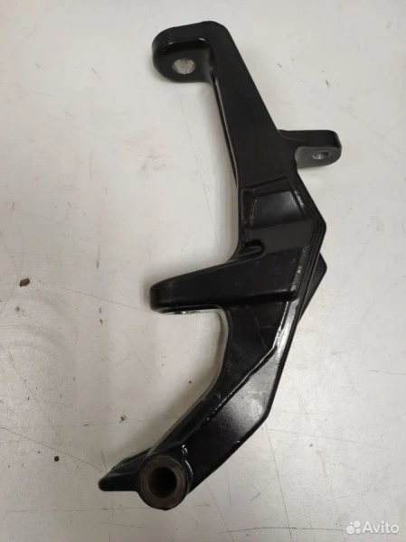 Кулак поворотный правый для Ski-Doo Freeride 2022 бу