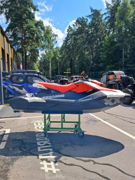 SEA-DOO Spark Trixx 3up 2026