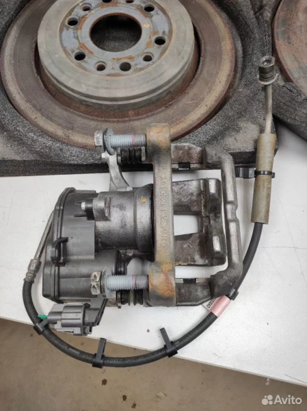 Тормоза задние комплект на RAM 1500 TRX 2022 бу