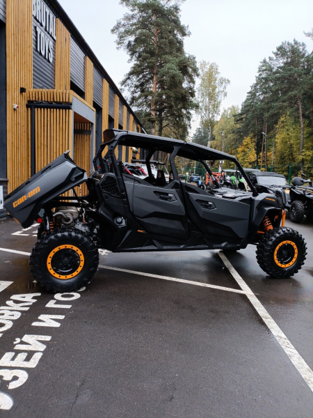 СAN-AМ Cоmmandеr МAX Х-TР 1000R 2025