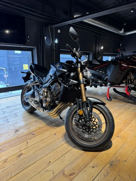 Honda CB650R E-Clutch 2026 ABS