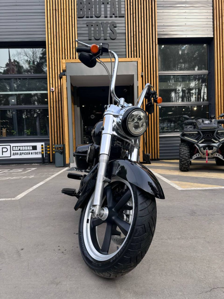 Harley-Davidson FLD Switch 2016