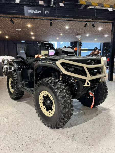 CAN-AM Outlander MAX Backcountry 1000R 2026