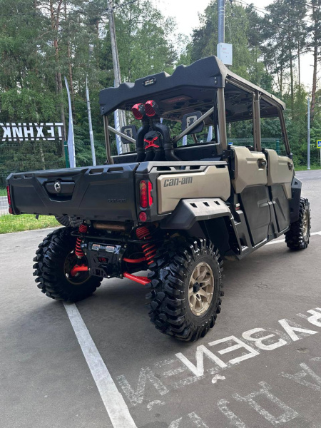 CAN-AM Defender XMR HD10 2023