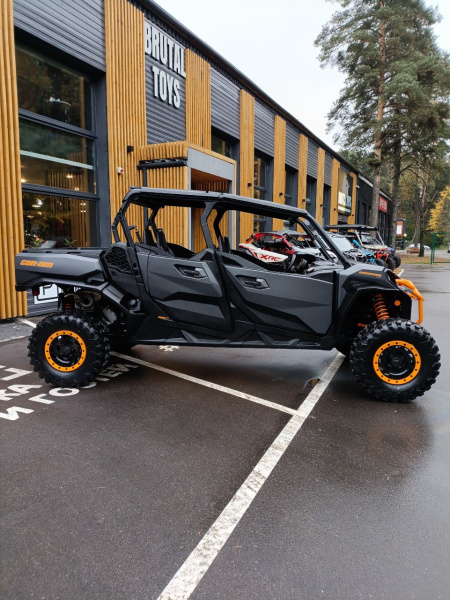 СAN-AМ Cоmmandеr МAX Х-TР 1000R 2025