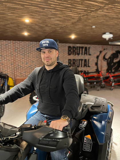 Антон Миренков