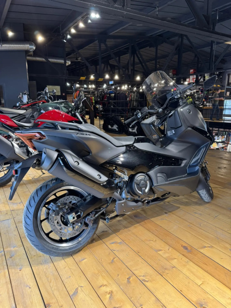Yamaha TMAX 560 Tech MAX 2026