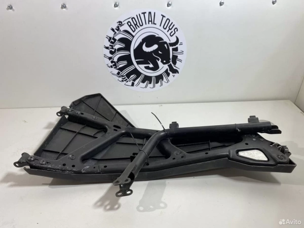 Дверь правая Polaris RZR Дверь правая Polaris RZR