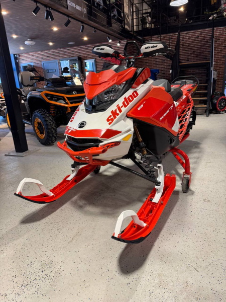 SKI-DOO Summit X Expert 154 850 E-Tec 2020