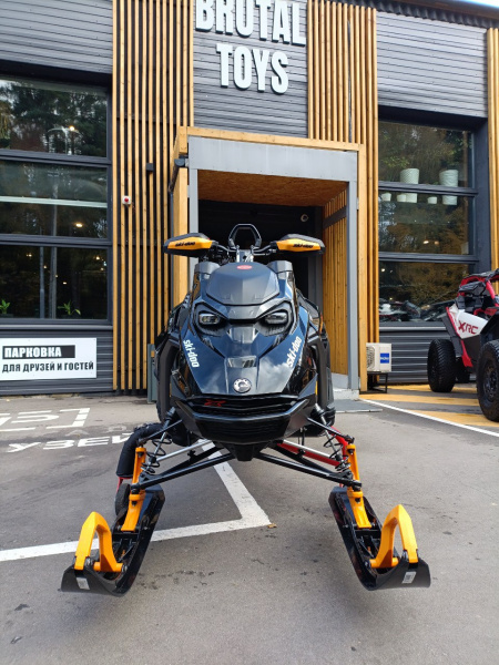 SKI-DOO Summit X Expert 165 850 E-TEC 2024