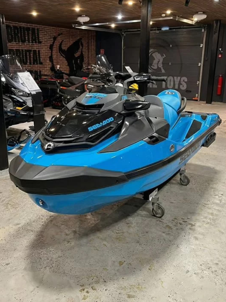 SEA-DOO RXT-X 325 2026