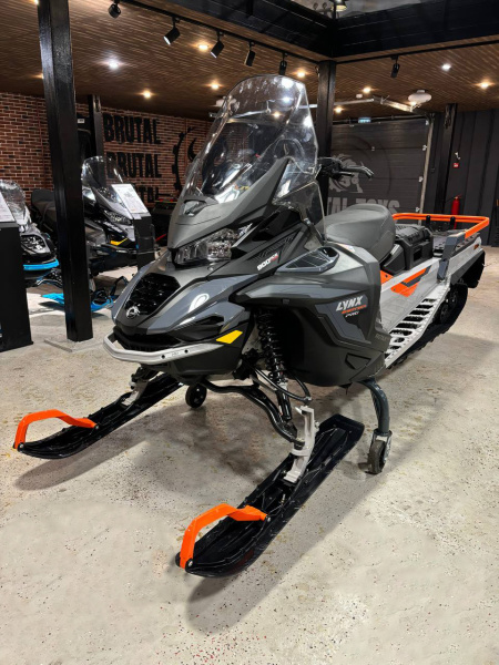 LYNX 69 Ranger PRO 900 ACE 2025 LYNX 69 Ranger PRO 900 ACE 2025