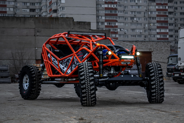 Constrictor MS RockRacer 4,3L 300HP Orange