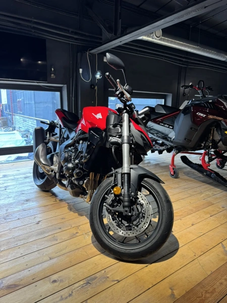 Honda CB 1000 Hornet 2025 ABS