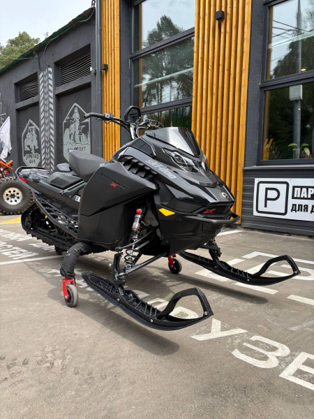 SKI-DOO Backcountry X-RS 850 E-Tec 2024 SKI-DOO Backcountry X-RS 850 E-Tec 2024