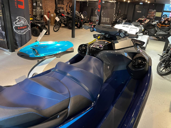 SEA-DOO GTX 230 2025