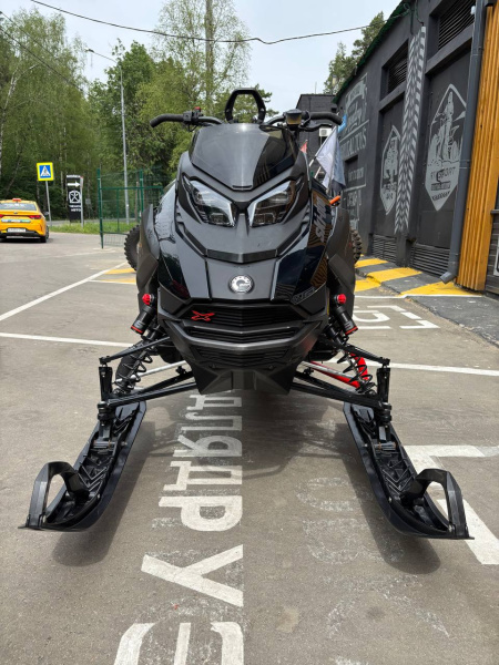 SKI-DOO Backcountry X-RS 850 E-Tec 2024 SKI-DOO Backcountry X-RS 850 E-Tec 2024