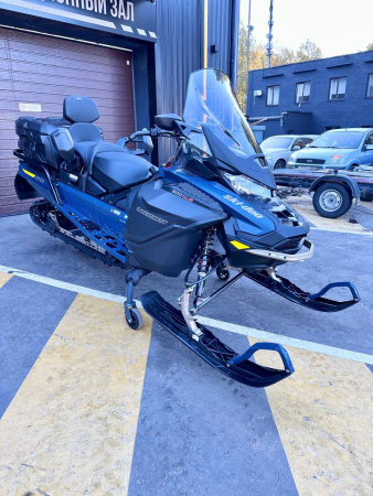 BRP Ski-Doo Expedition SE 900 ACE Turbo R 2025 с ЭПСМ