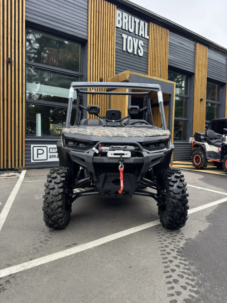 CAN-AM Defender XMR HD11 with half-doors 2026
