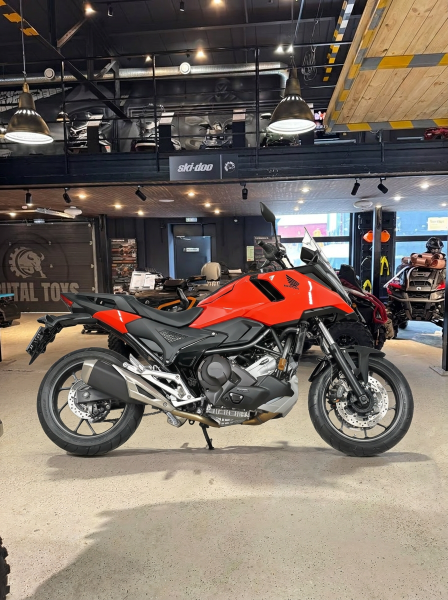 Honda NC 750X 2026