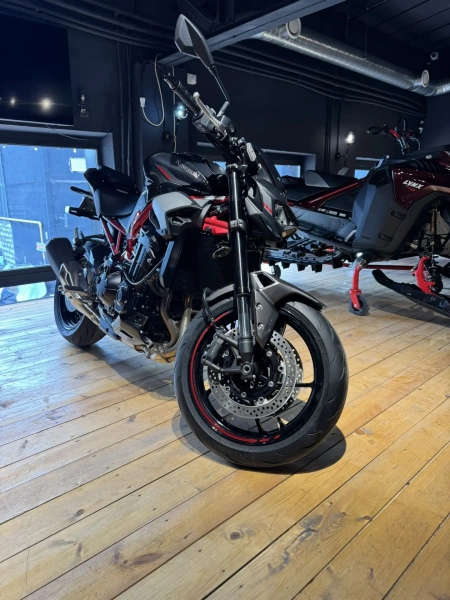  Каwasаki Z900 2025