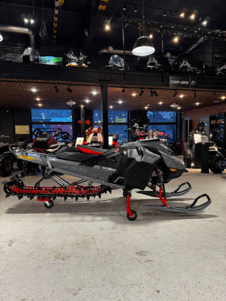 SKI-DOO Summit X with Expert Package 154 850 E-TEC 2026